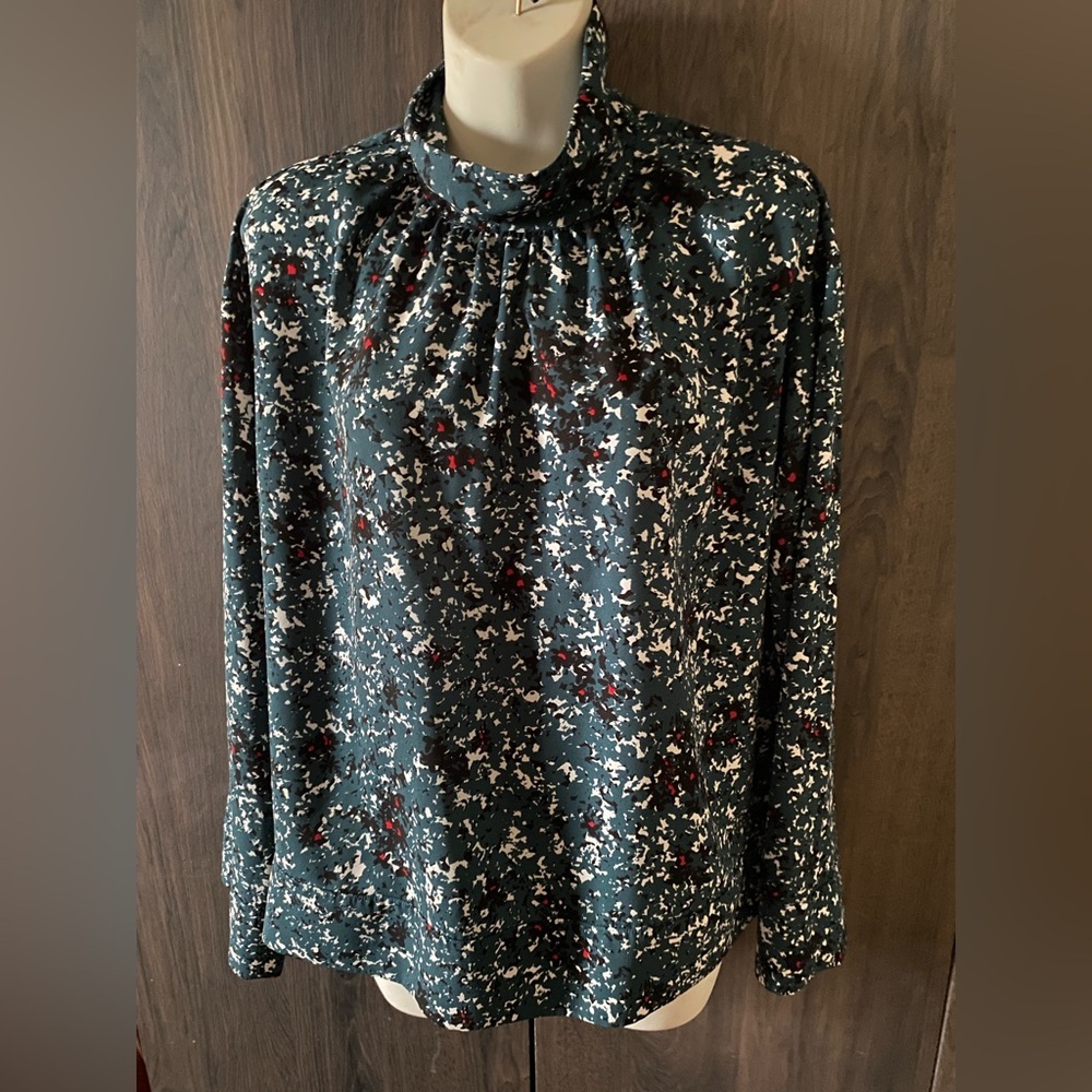 Elizabeth and James Women's Teal Patterned Top size M